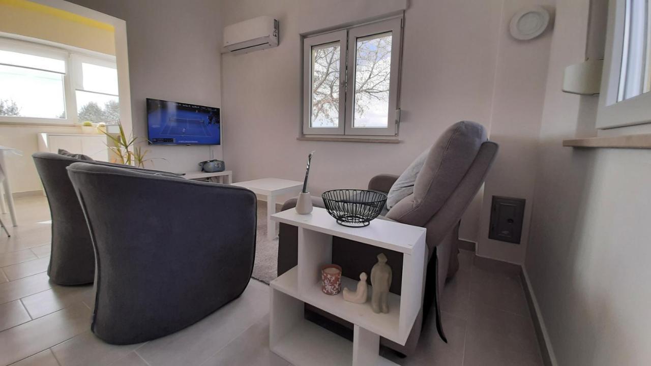 Holiday House Romi PUY 외부 사진